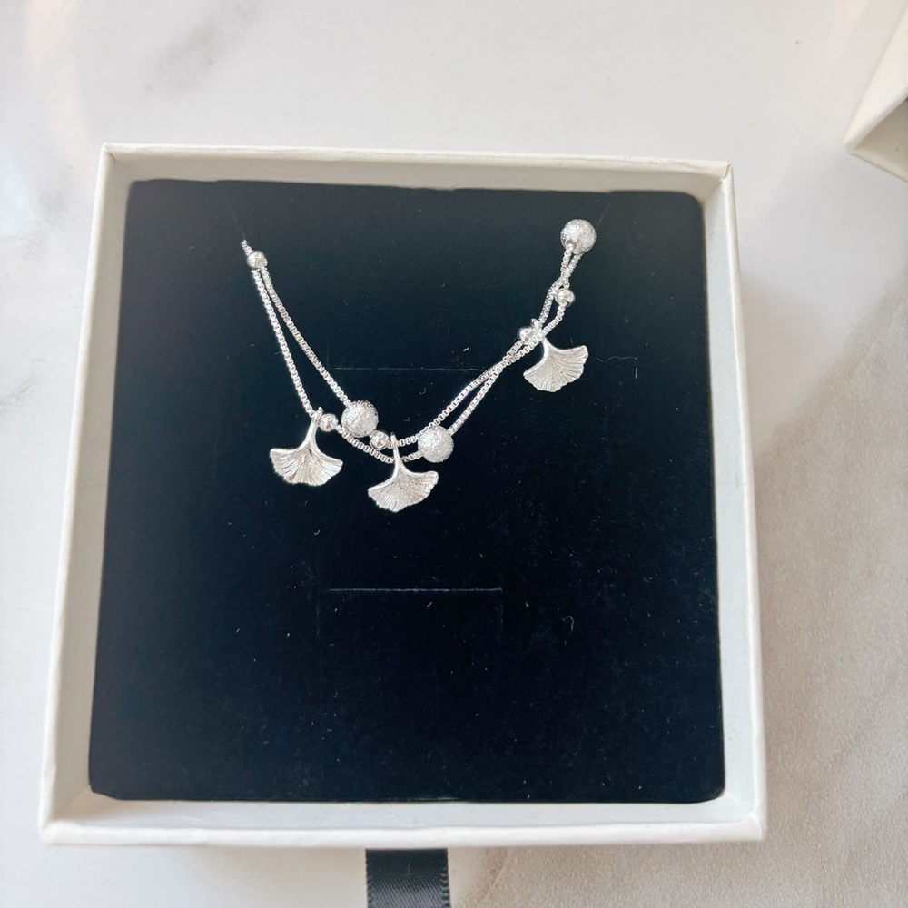 Ginkgo Leaf Dangle Bracelet